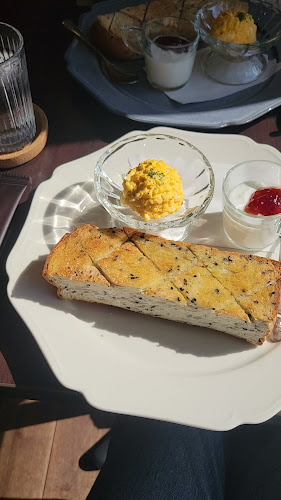 Opinii despre 稚児宮CAFE în 名古屋市 - 飲食業