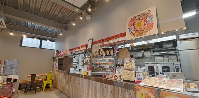 ペリペリチキン 本店 フォレストマーケットライカム クリスマスチキン - 北中城村