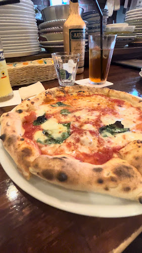 Opinii despre Pizzeria Osteria la ROCCIA în 大阪市 - 飲食業