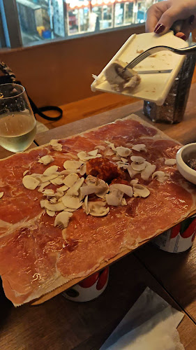 Opinii despre ワインの酒場。ディプント 大宮西口店 în さいたま市 - 飲食業