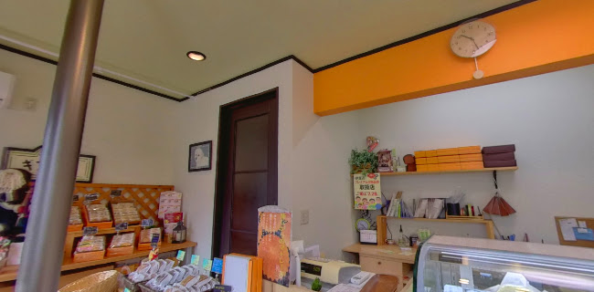 モンリーブ 渚町店