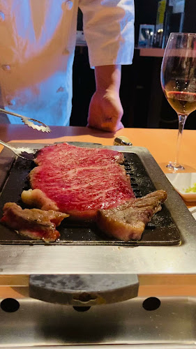 焼肉家 肉汁センター - 飲食業