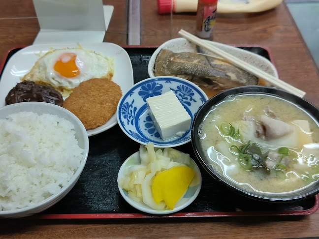 Opinii despre 大衆食堂 よしのや în 大阪市 - 飲食業