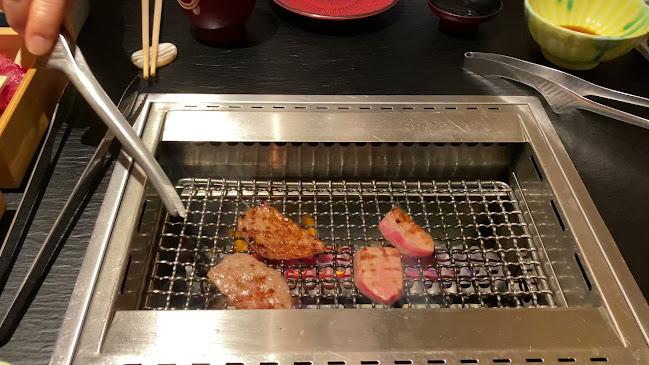 Opinii despre 焼肉会席 舌牛 銀座店 în 中央区 - 飲食業