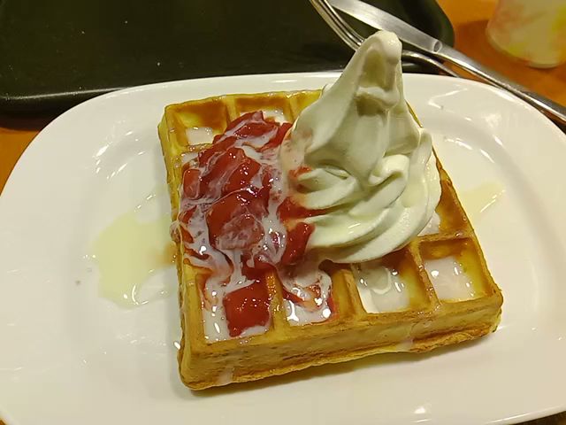 Opinii despre カフェ・ベローチェ 新橋四丁目店 în 港区 - 飲食業