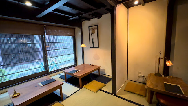 Opinii despre 茶房&BARゴーシュ în 金沢市 - 飲食業