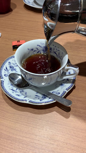 カフェ青山 岡山本店 - 飲食業