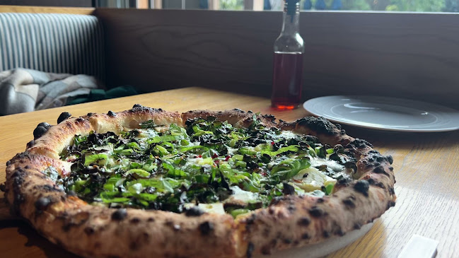 Comentarii opinii despre MR. MAURICE’S ITALIAN & Rooftop Bar（ミスター・モーリスズ・イタリアン&ルーフトップバー）