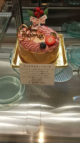 Opinii despre Bonne Femme(ボンファン)リウボウ店 în 那覇市 - 飲食業