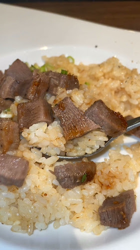 Opinii despre 溶岩焼きグリルと世界のワイン肉助 上大岡店 în 横浜市 - 飲食業