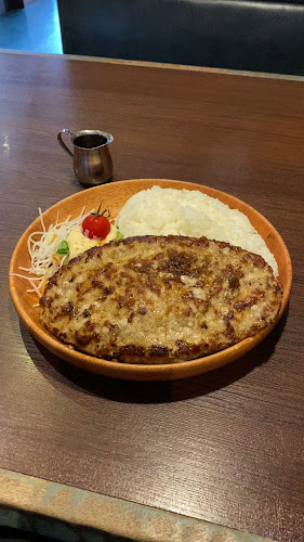 〒634-0006 奈良県橿原市新賀町１５７−２