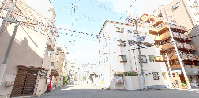 Cafe&Dining Karaltupo(カフェ&ダイニング カラッポ)