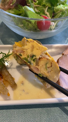 Bistro cafe eS - 飲食業