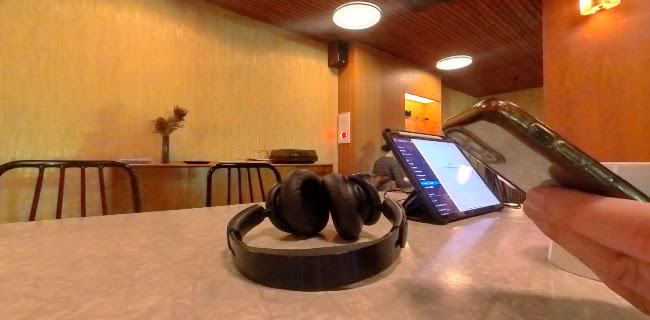 〒111-0032 東京都台東区浅草２丁目６−１５