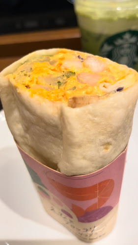 Opinii despre スターバックス コーヒー 新潟マルタケビル店 în 新潟市 - 飲食業