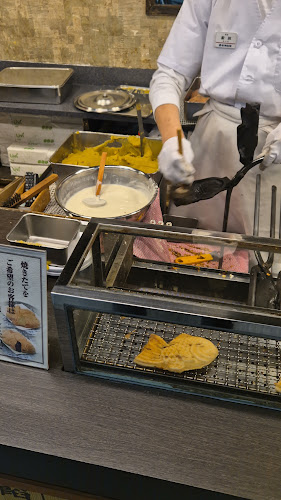Opinii despre 鳴門鯛焼本舗 クリスタ長堀店 în 大阪市 - 飲食業