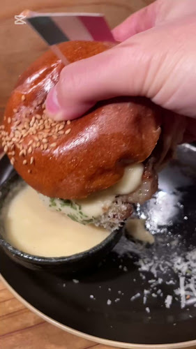 Opinii despre WorldBurger în 豊島区 - 飲食業