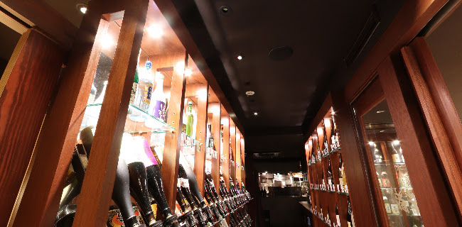 焼酎・黒豚 芋蔵 静岡呉服町店 - 飲食業