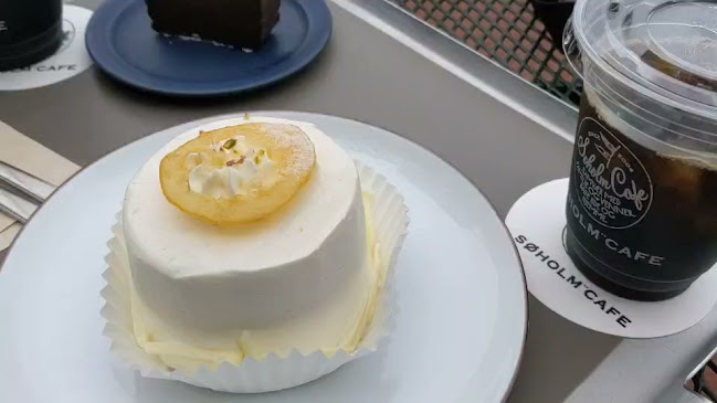 Opinii despre SØHOLM CAFE 湘南 în 藤沢市 - 飲食業