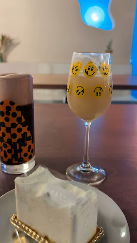 Opinii despre オムニポロス・トウキョウ în 中央区 - 飲食業