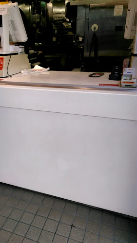 マクドナルド 九段下店 - 飲食業