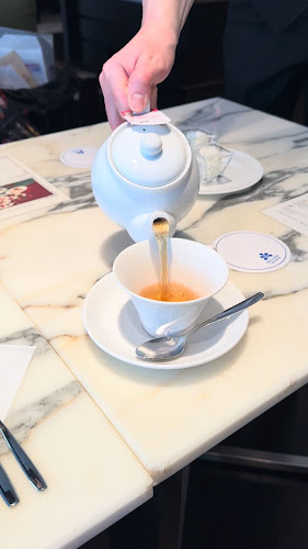 ロビーラウンジ ホテル日航大阪 - 飲食業