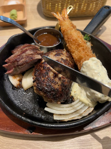 Comentarii opinii despre 津の田ミート 川西店