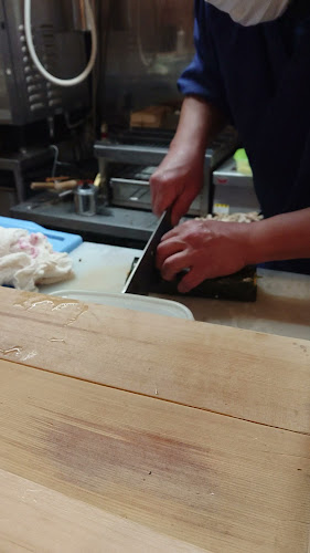 巻き押鮨専門 魚勝 - 神戸市