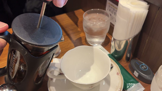 Comentarii opinii despre 珈琲館ココネ上野御徒町店