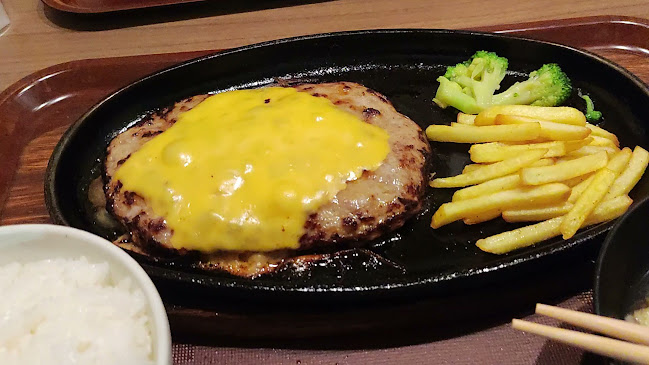 Opinii despre ファイヤーバーグ 北郷3条環状通り店 în 札幌市 - 飲食業