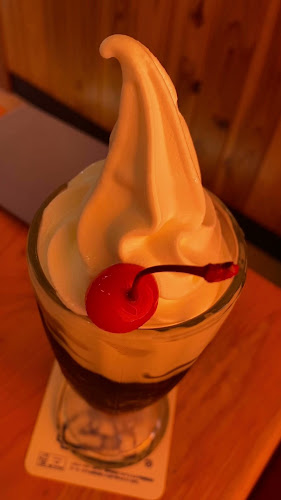 コメダ珈琲店 沖縄糸満店 - 飲食業