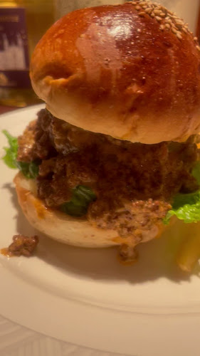 〒572-0085 大阪府寝屋川市香里新町２９−１３ 香里ロータリービル 2F