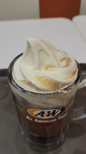 A&W イーアス沖縄豊崎店 - 飲食業