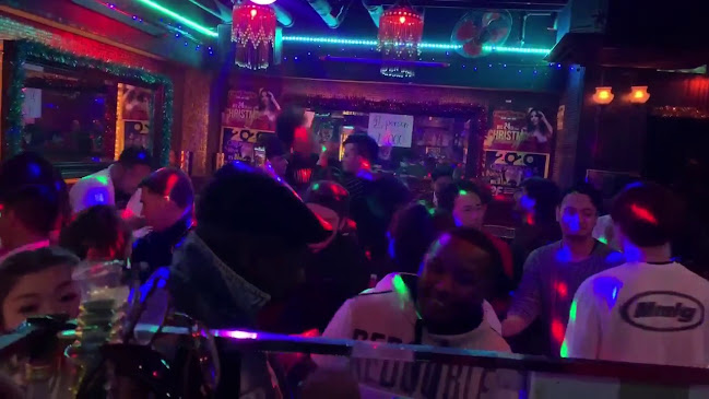 Comentarii opinii despre THE FIRST HOUSE