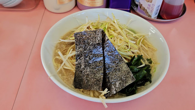 Opinii despre ラーメンショップ 橋戸店 în 横浜市 - 飲食業