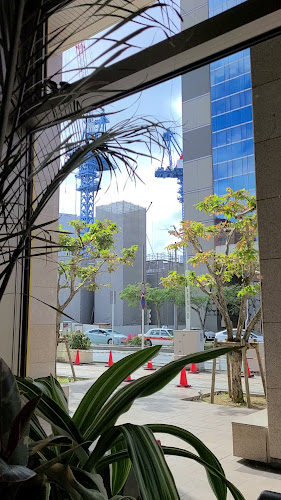 Opinii despre Grill & Bar YELLOU în 那覇市 - 飲食業