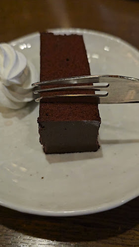 〒113-0033 東京都文京区本郷４丁目２５−１１ メゾンベリテ 1階