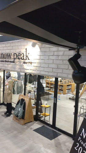 ジラフクレープ新潟万代店