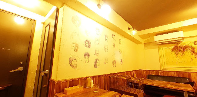 CURRY BAR CAFE 三月の水