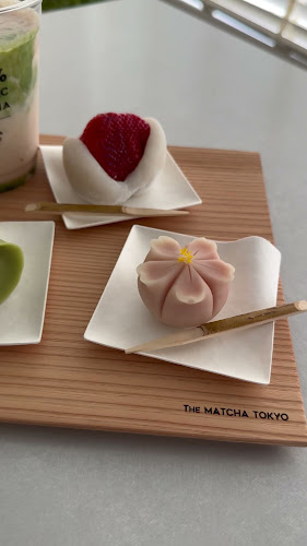 〒150-0001 東京都渋谷区神宮前５丁目１１−１３