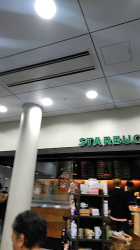 スターバックス コーヒー ＪＲ東海 東京駅新幹線南ラチ内店 - 中央区