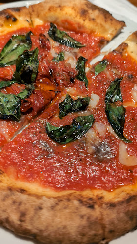 Pizzeria Romano e Marino - 飲食業