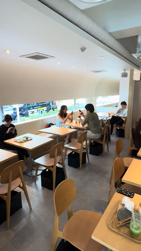 〒104-0061 東京都中央区銀座８丁目１８−４ 東銀座ビル 1F