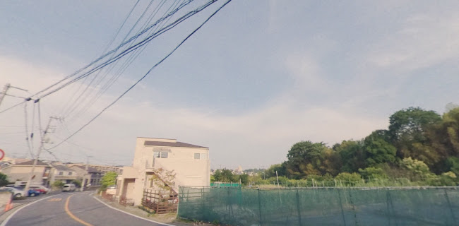 〒225-0001 神奈川県横浜市青葉区美しが丘西１丁目３−１０