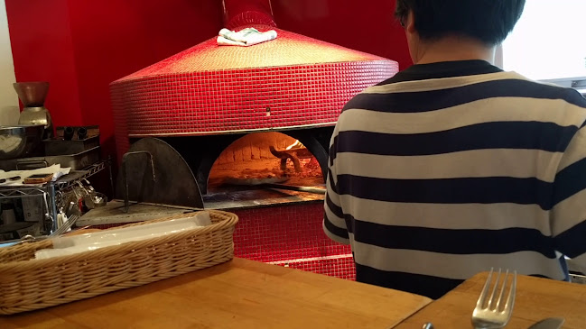 Opinii despre スクニッツォ･ダ･シゲオ în 大阪市 - 飲食業