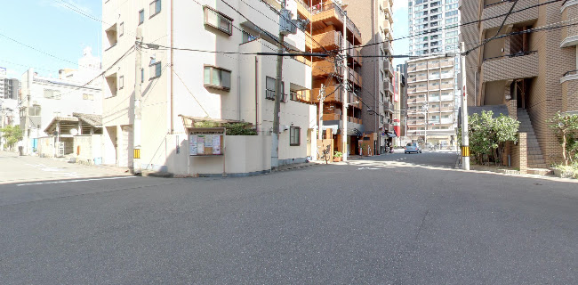 Cafe&Dining Karaltupo(カフェ&ダイニング カラッポ) - 飲食業