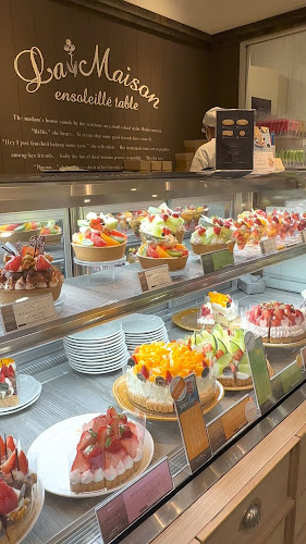 Opinii despre ラ・メゾン アンソレイユターブル アトレマルヒロ店 în 川越市 - 飲食業