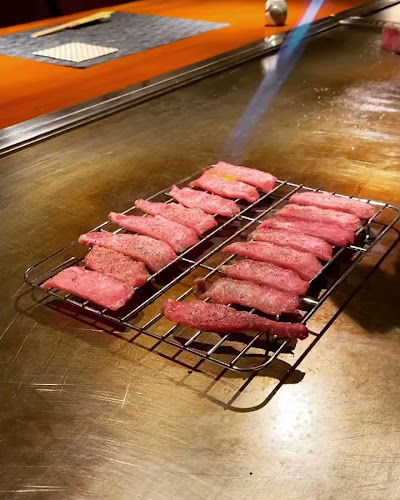 Opinii despre 鉄板焼き 1千家（いっせんち) în 大阪市 - 飲食業