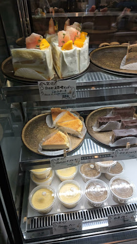 浅草ベーカリー - 飲食業