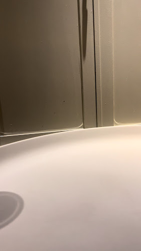 Comentarii opinii despre C.S.B 心斎橋店 シーシャカフェ&バー